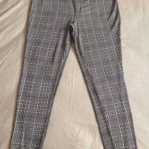 Seven7 Black and White Plaid Leggings